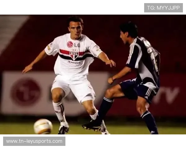 远射“传奇”级表现：那些令人震惊的绝妙远射，远射脚法